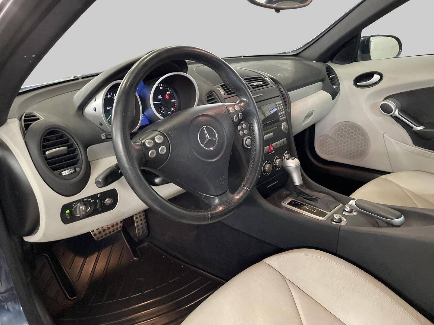 MERCEDES-BENZ SLK 2004