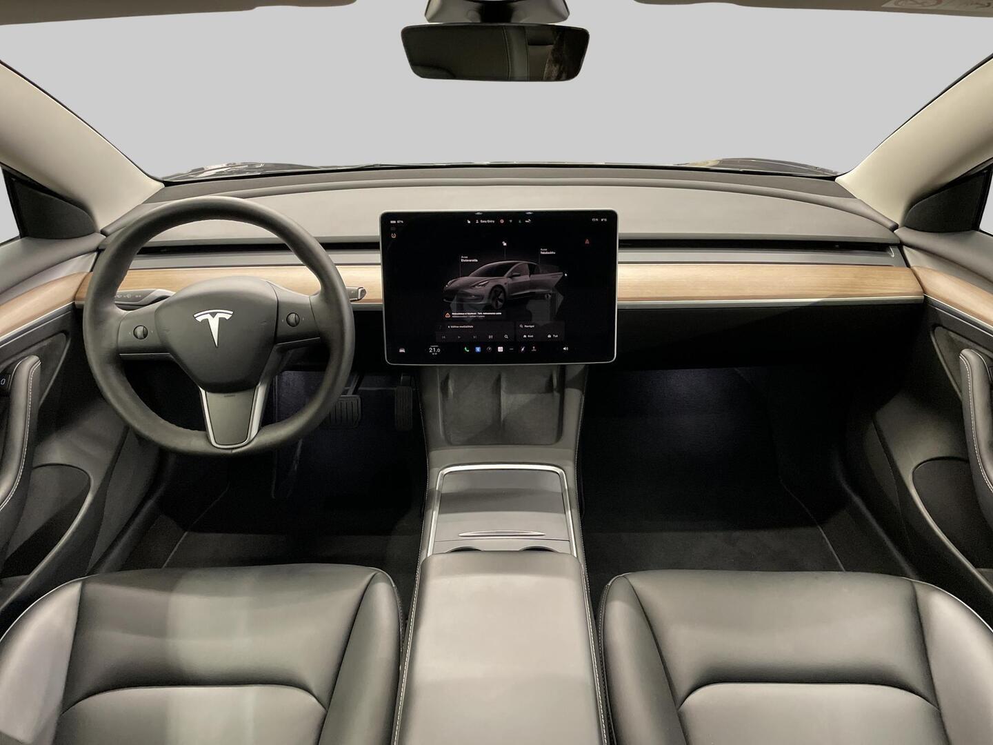 TESLA MODEL 3 2022