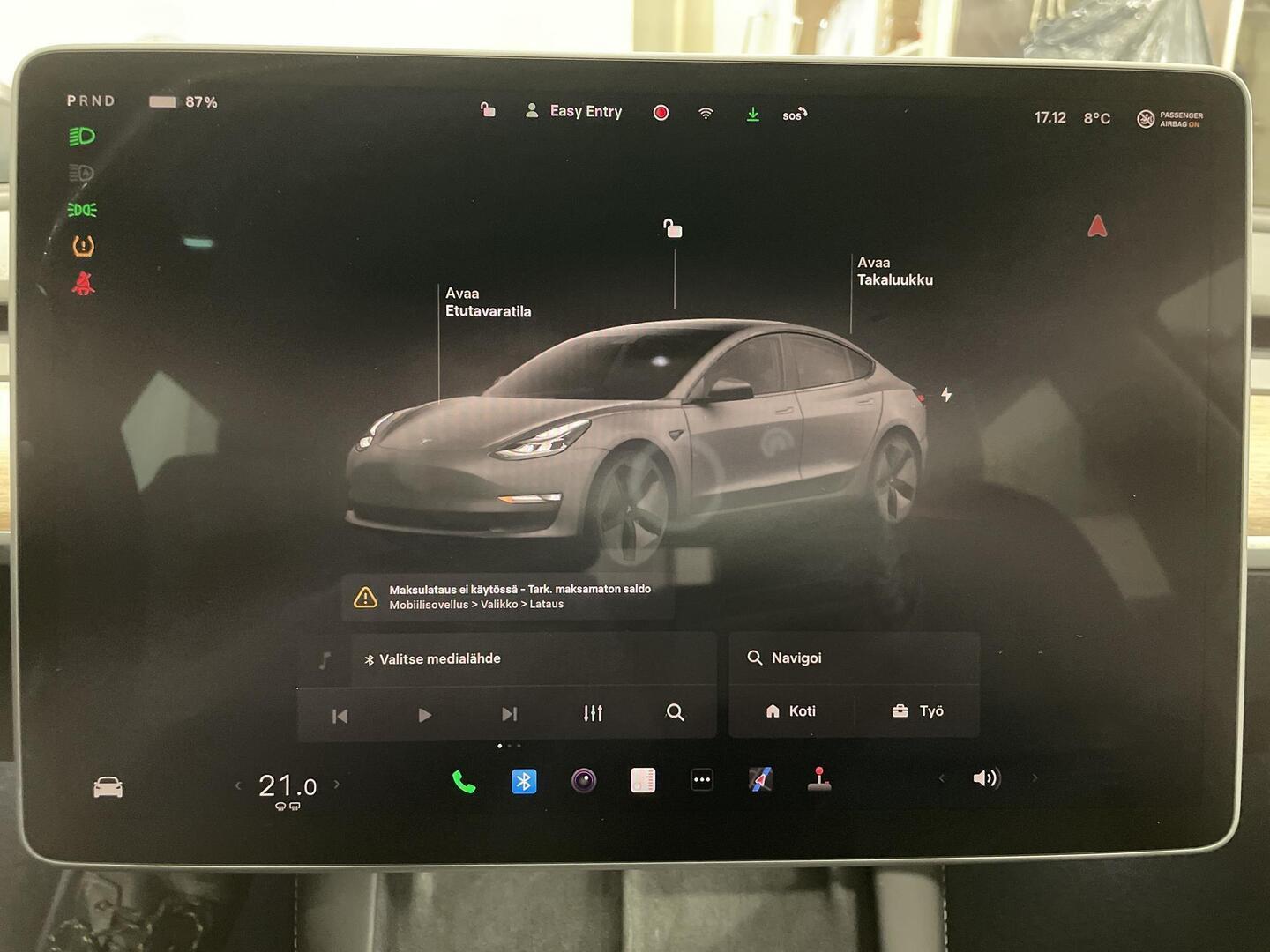 TESLA MODEL 3 2022