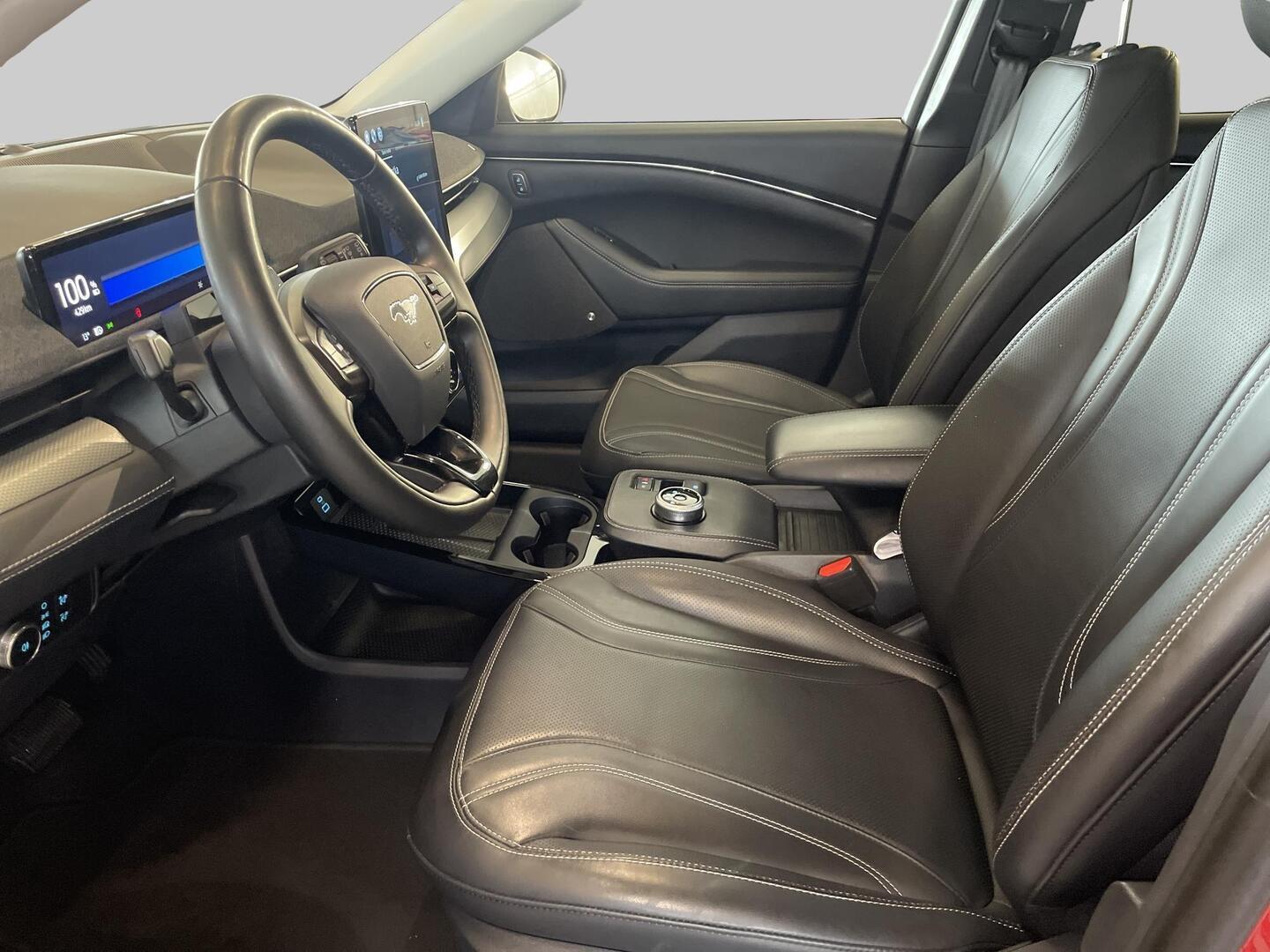 FORD MUSTANG MACH-E 2021