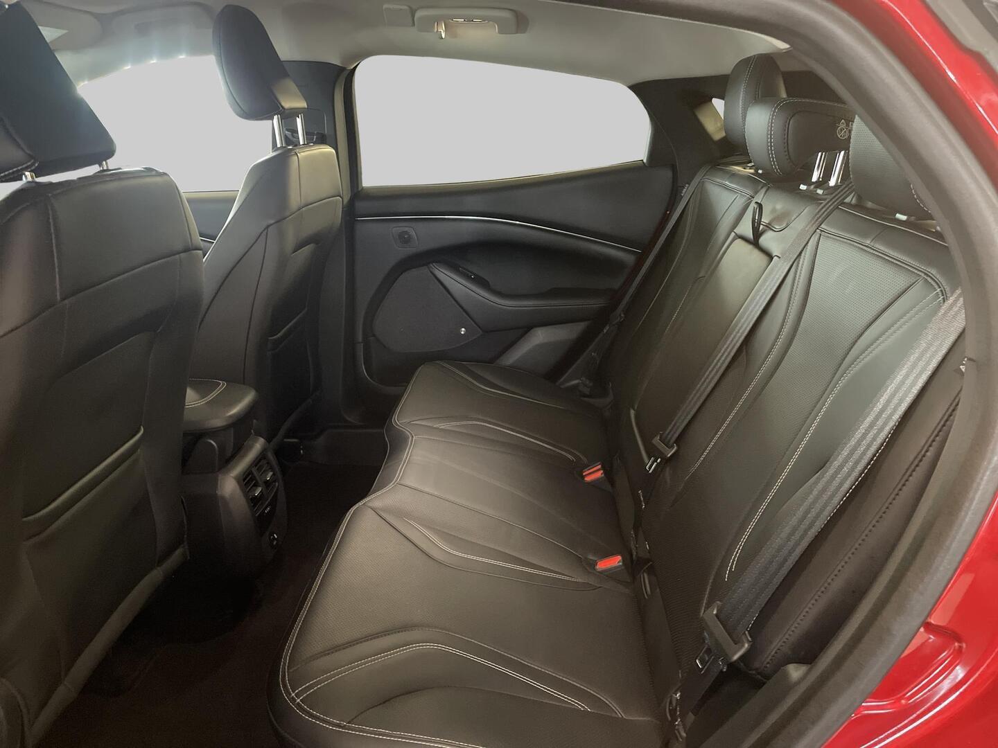 FORD MUSTANG MACH-E 2021