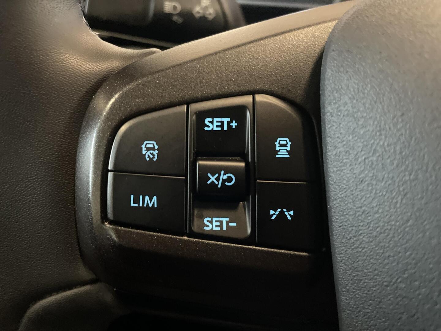 FORD MUSTANG MACH-E 2021