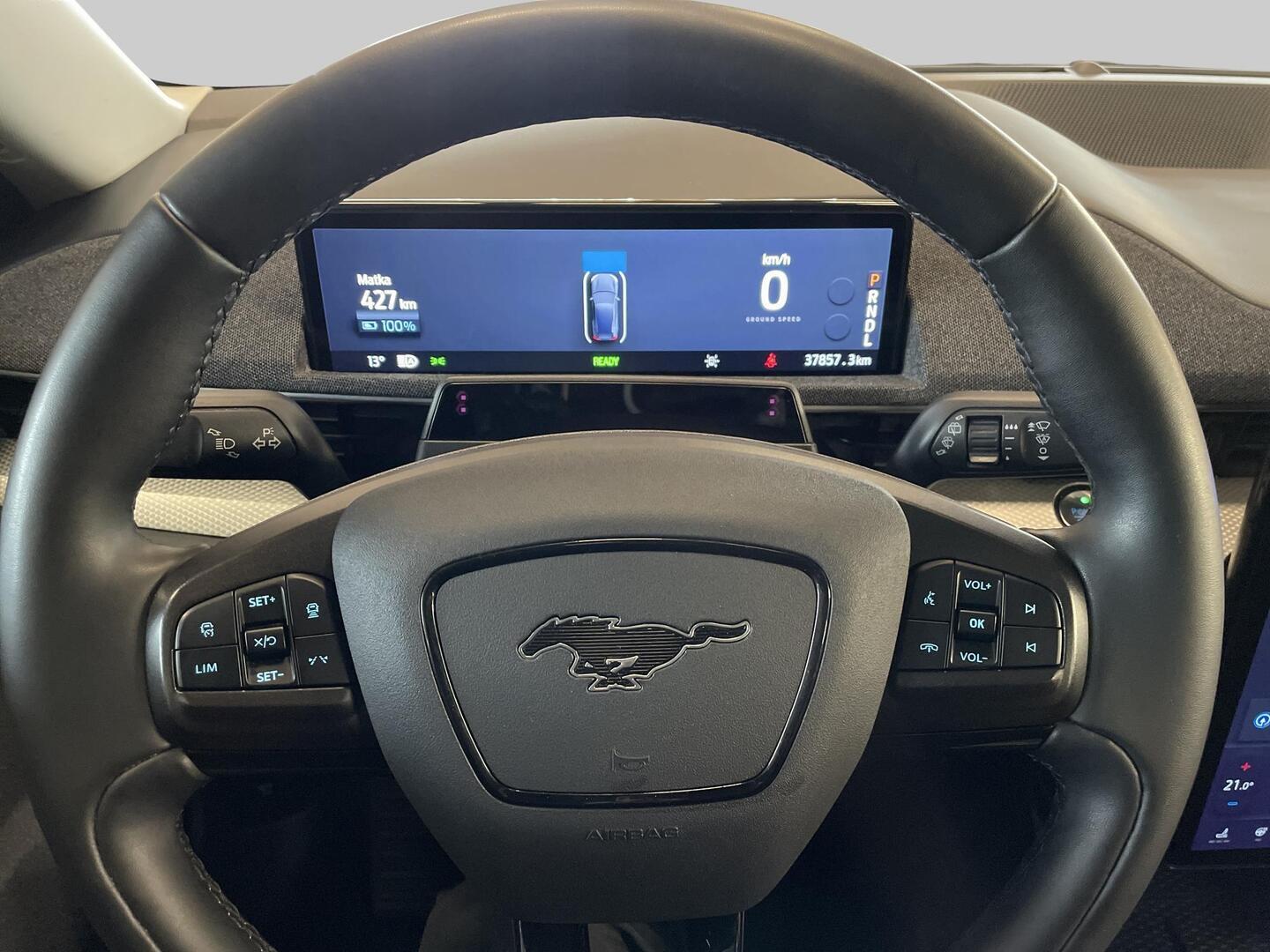 FORD MUSTANG MACH-E 2021