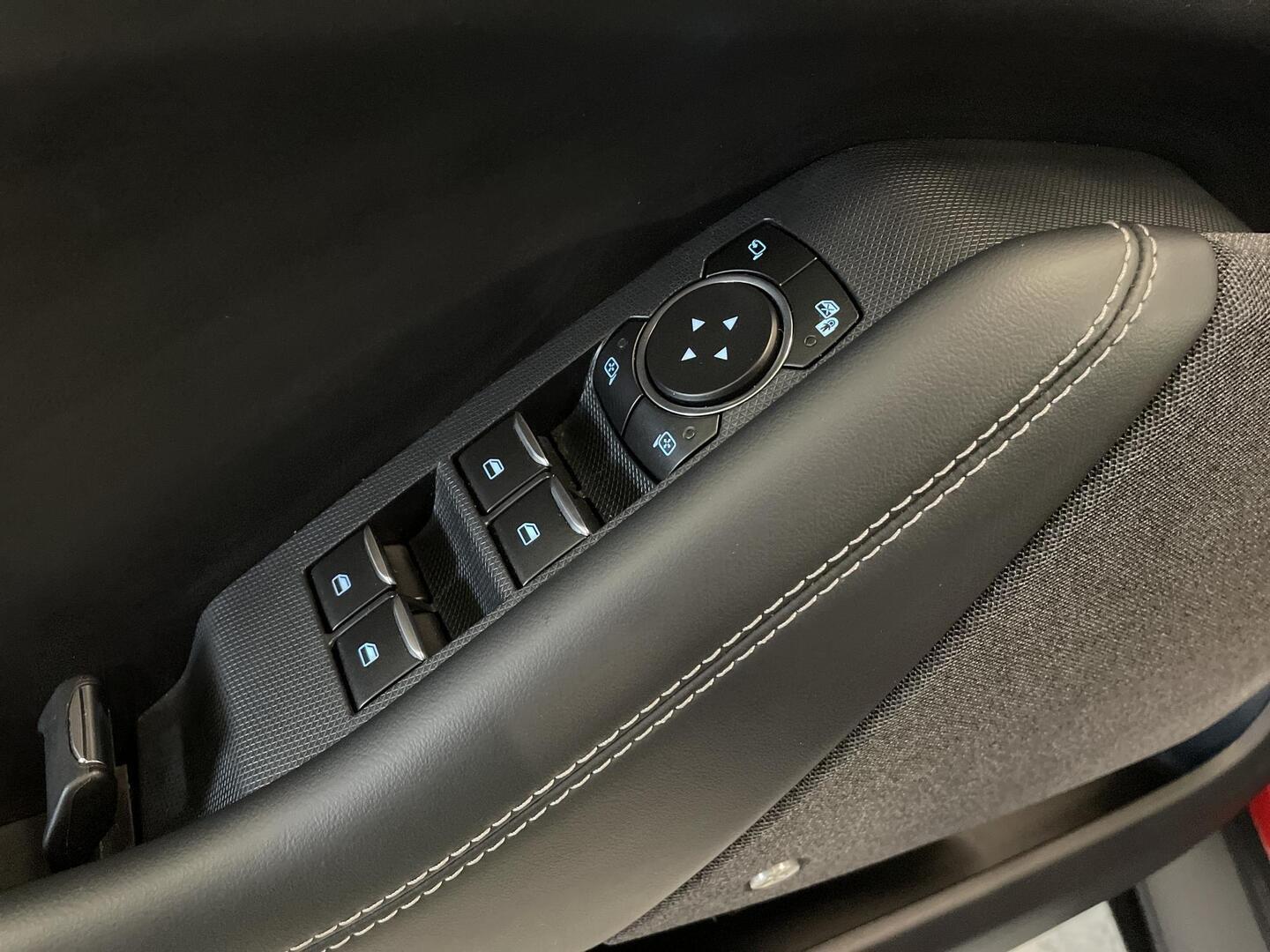 FORD MUSTANG MACH-E 2021