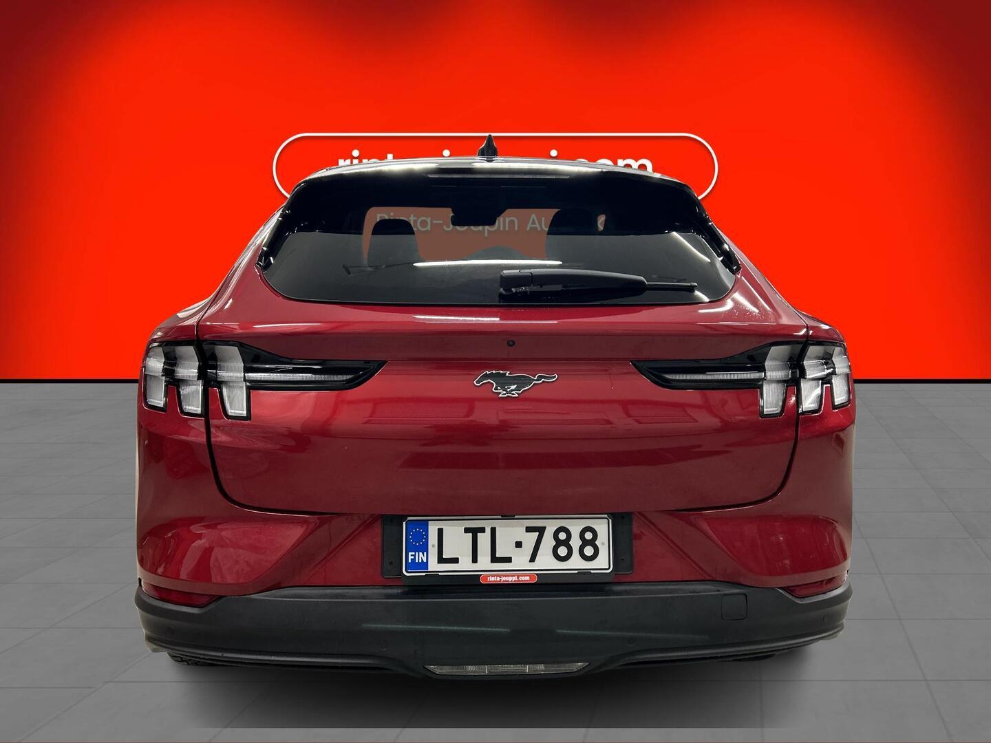 FORD MUSTANG MACH-E 2021