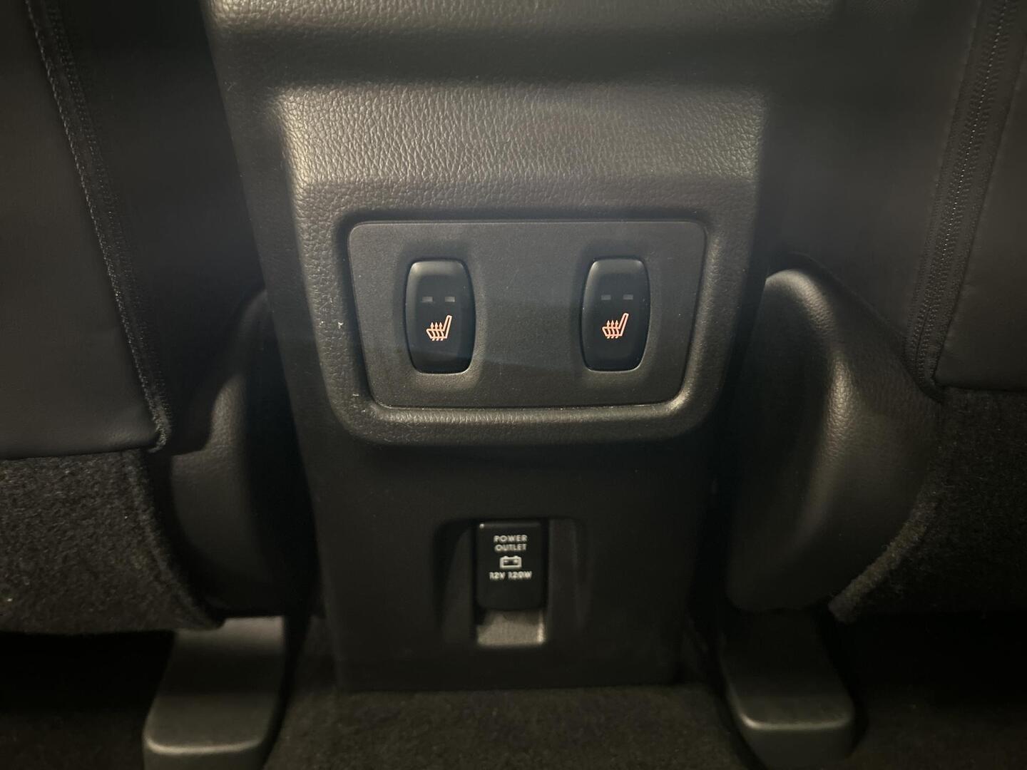 MITSUBISHI ECLIPSE CROSS 2024