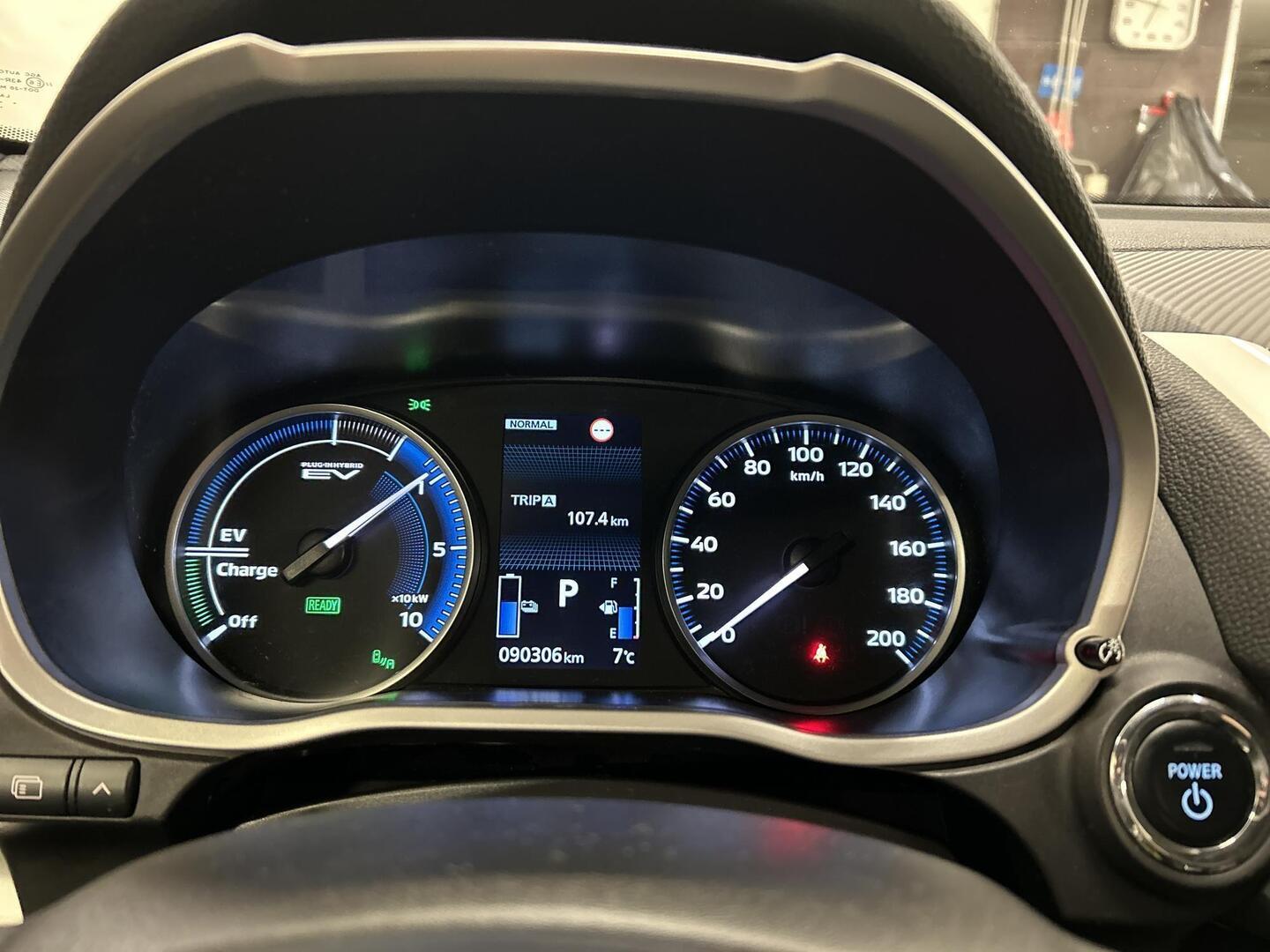 MITSUBISHI ECLIPSE CROSS 2024