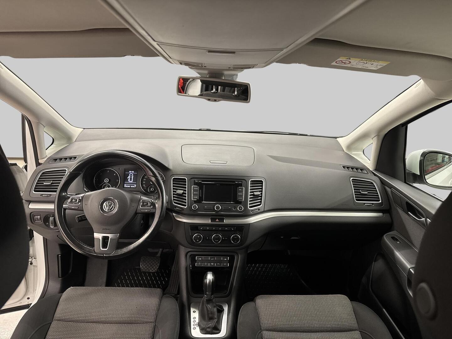 VOLKSWAGEN Sharan 2015