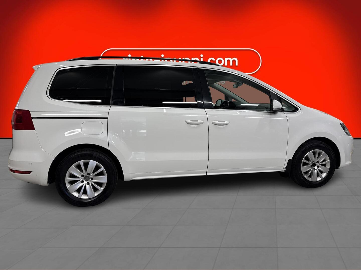 VOLKSWAGEN Sharan 2015