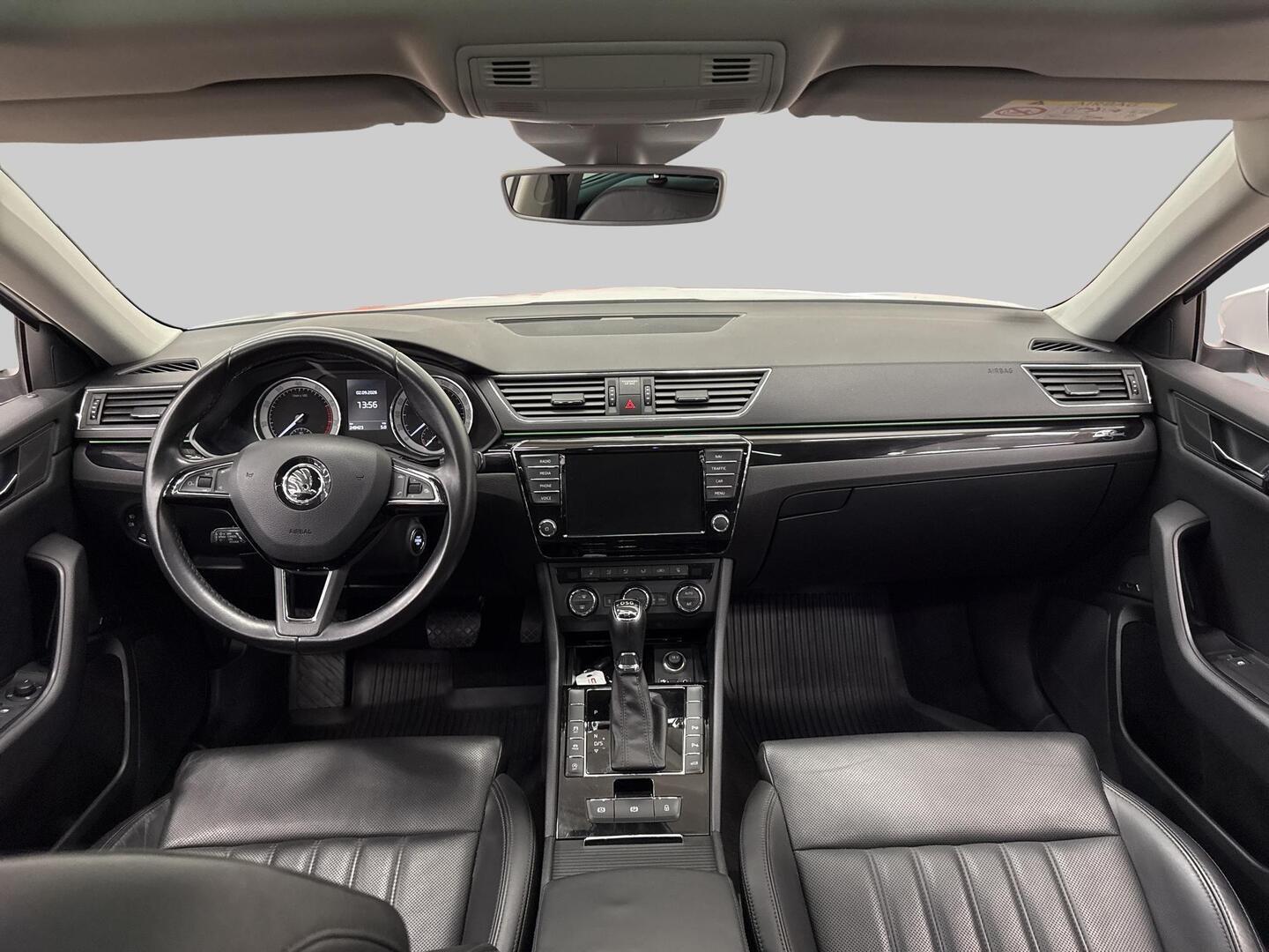 SKODA Superb 2016