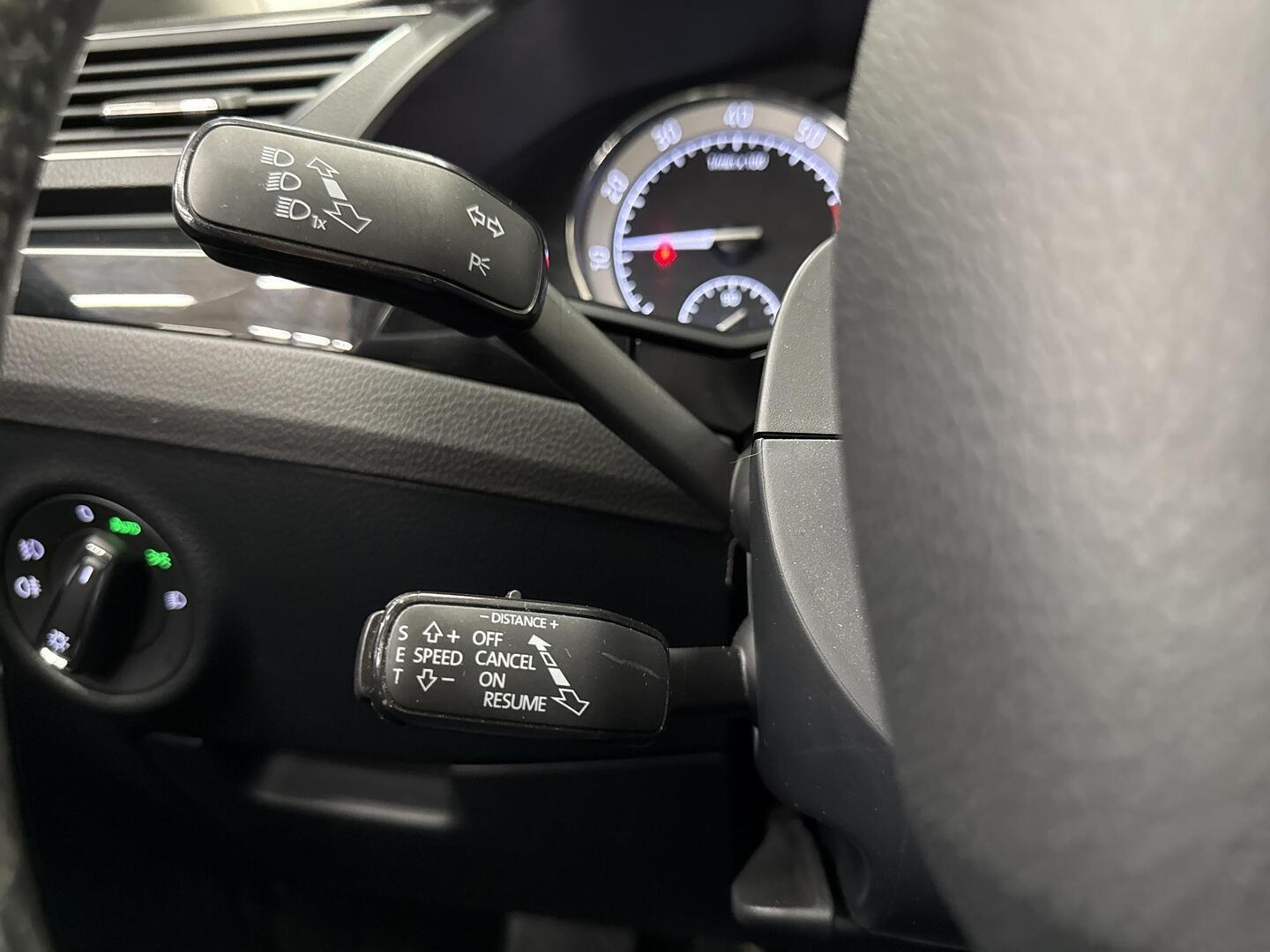 SKODA Superb 2016