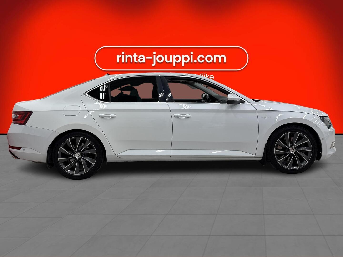 SKODA Superb 2016
