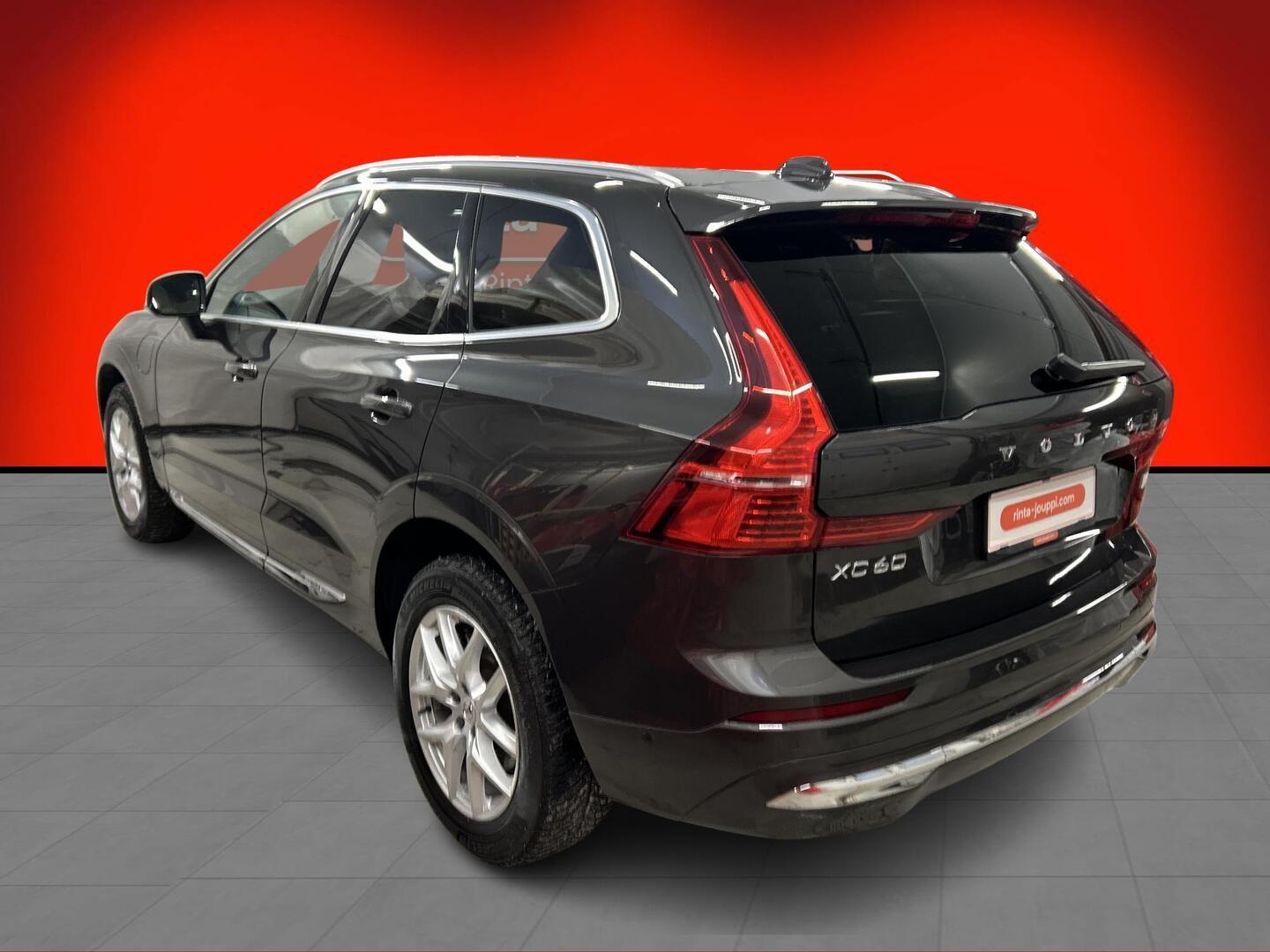 VOLVO XC60 2022