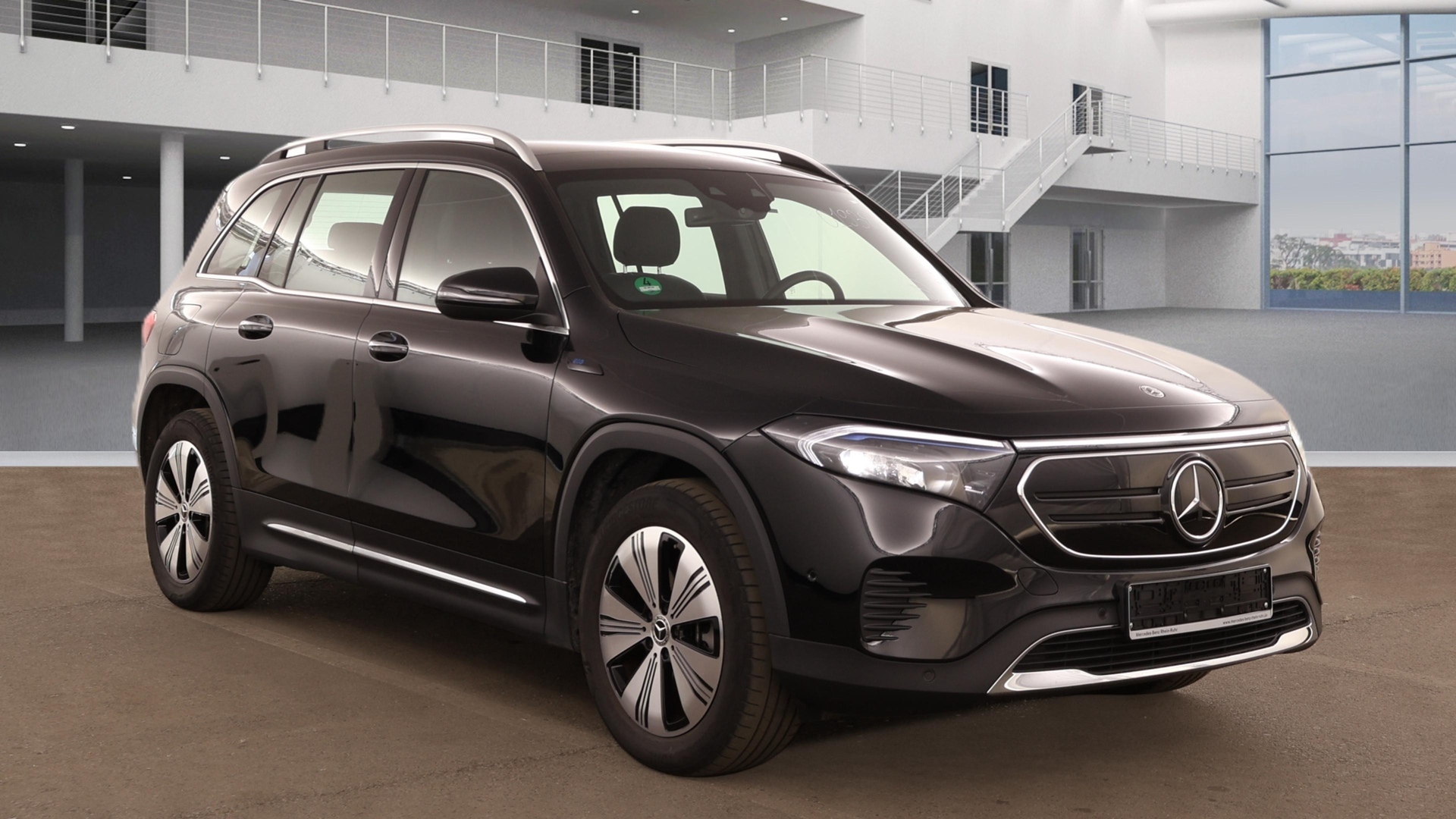 MERCEDES-BENZ EQB 2023