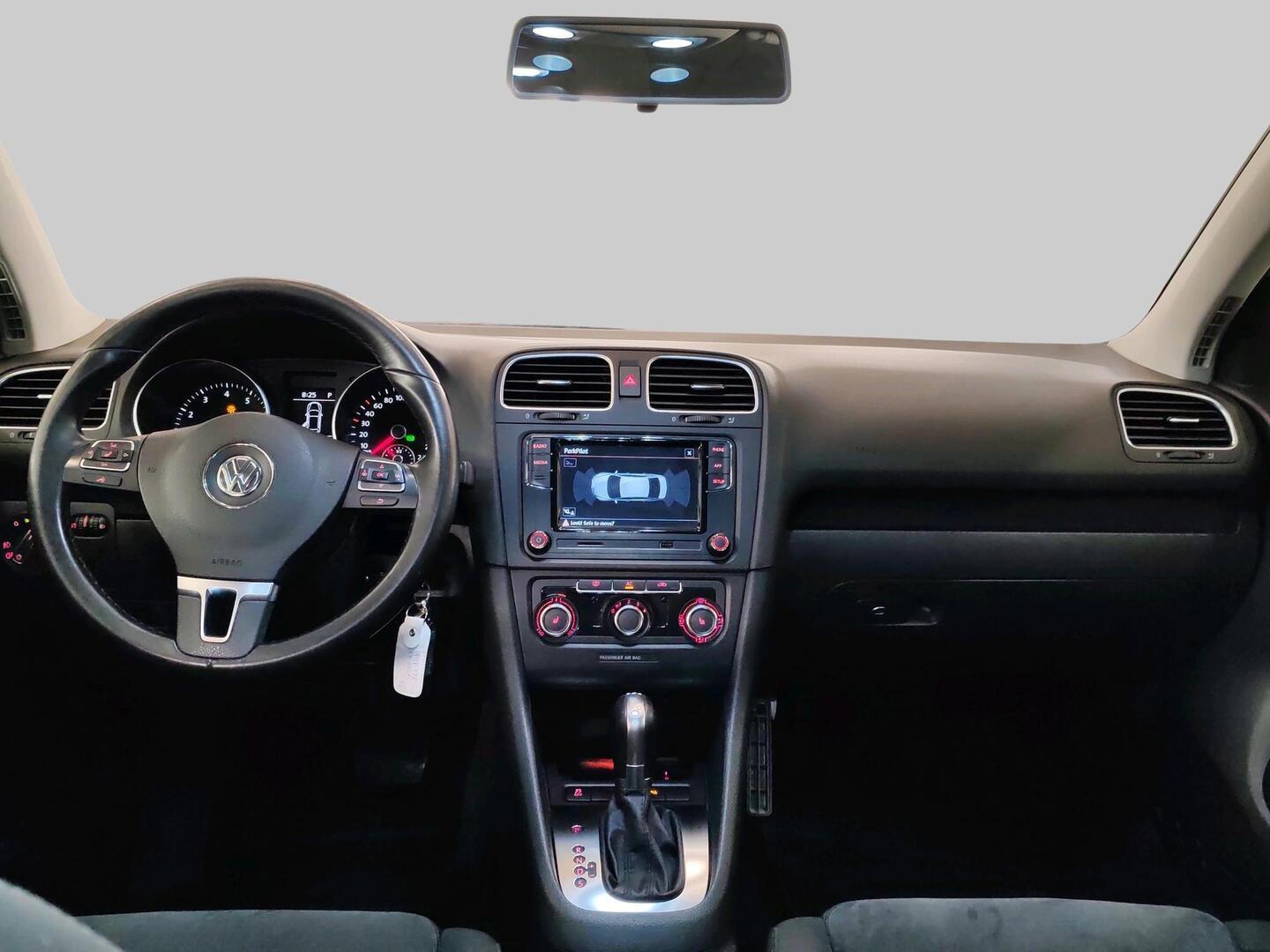 VOLKSWAGEN Golf 2011