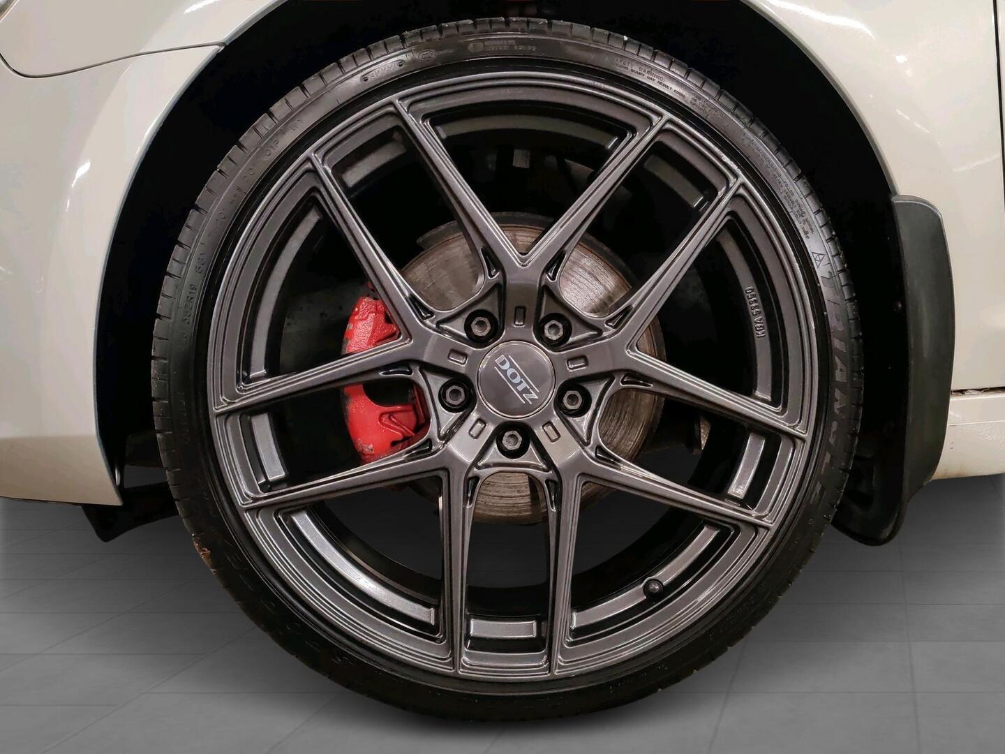 VOLKSWAGEN Golf 2011