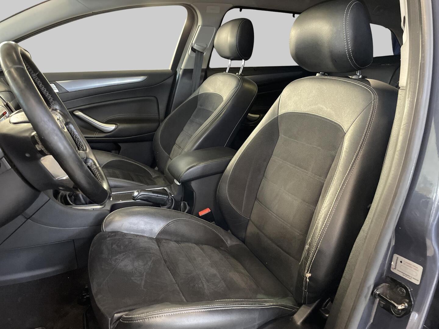 FORD Mondeo 2011