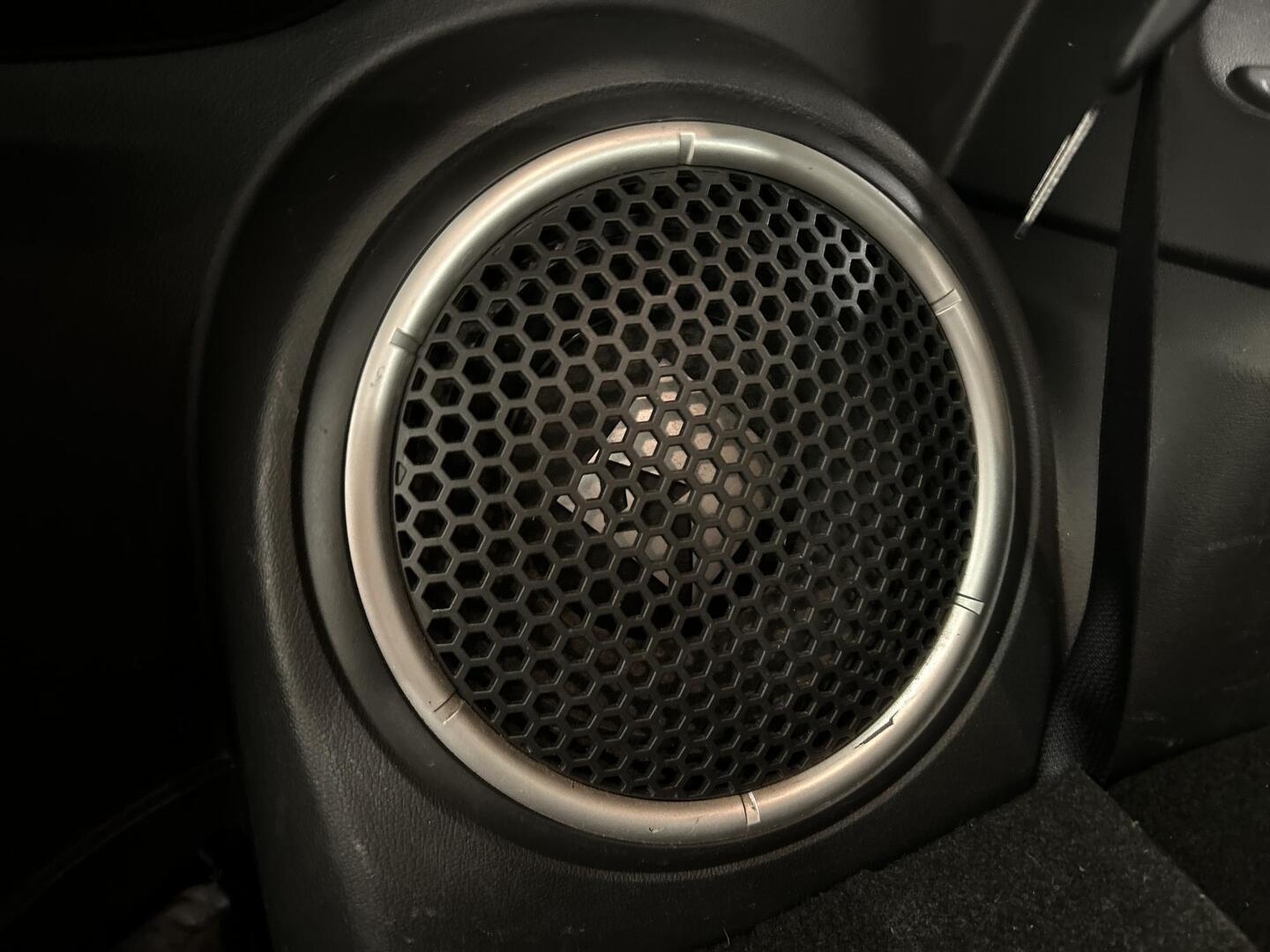 MITSUBISHI Outlander 2012