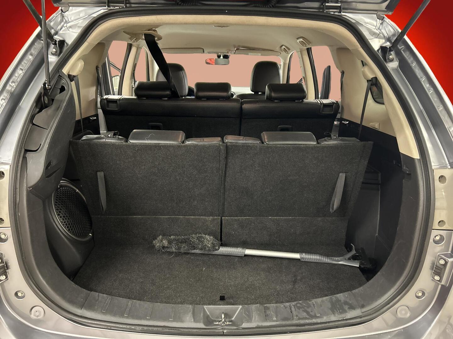 MITSUBISHI Outlander 2012