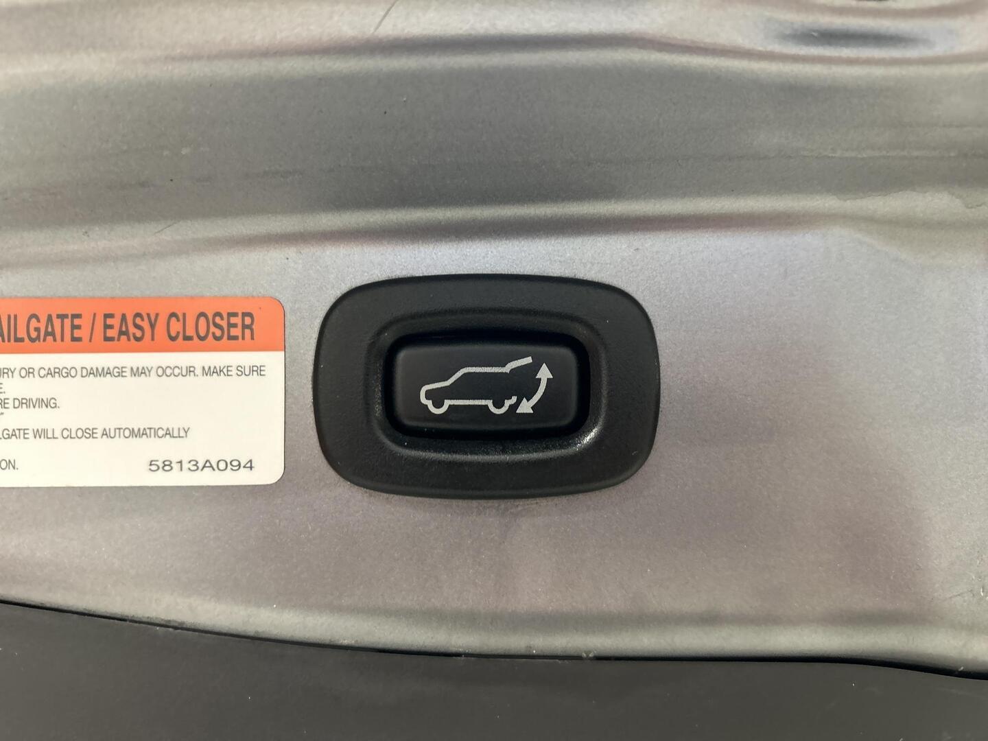 MITSUBISHI Outlander 2012