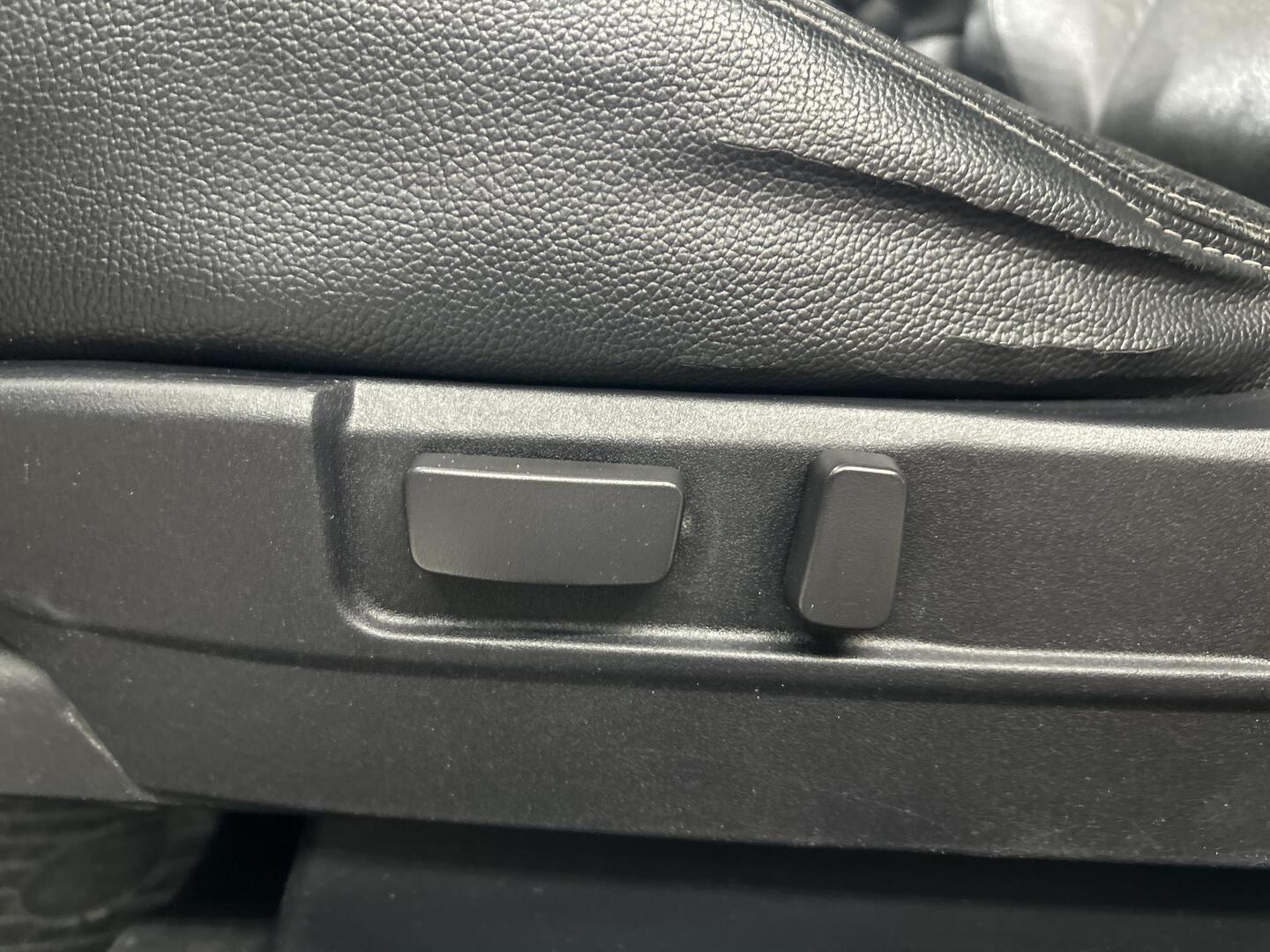 MITSUBISHI Outlander 2012