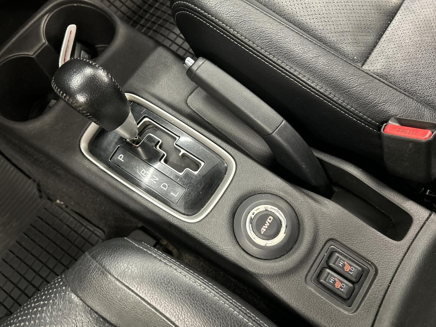 MITSUBISHI Outlander 2012