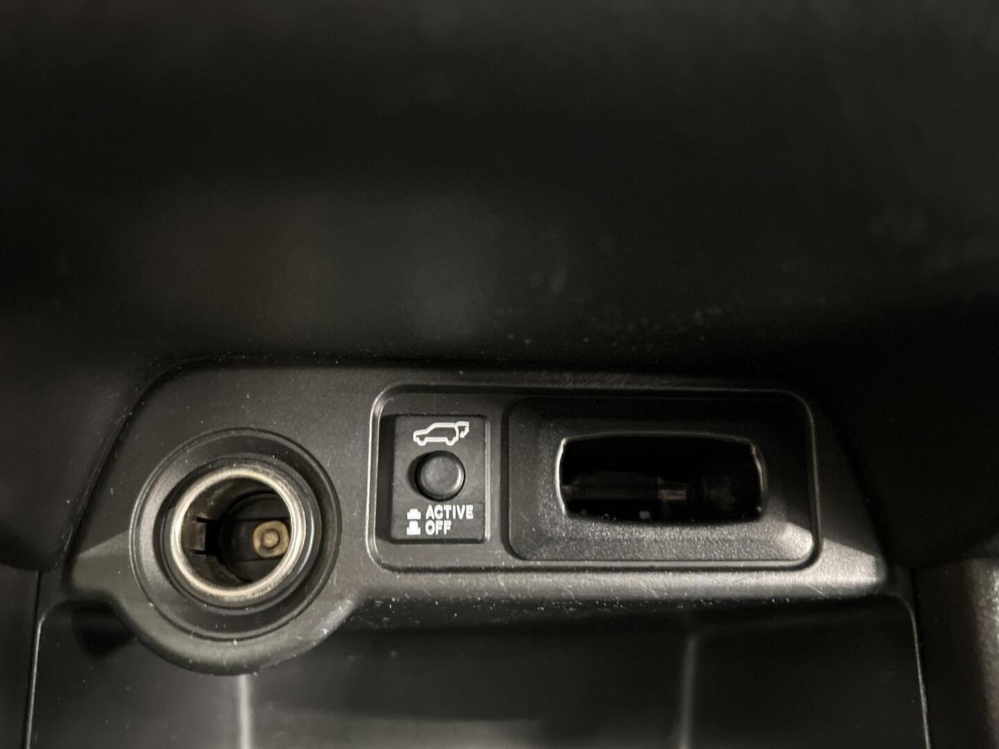 MITSUBISHI Outlander 2012