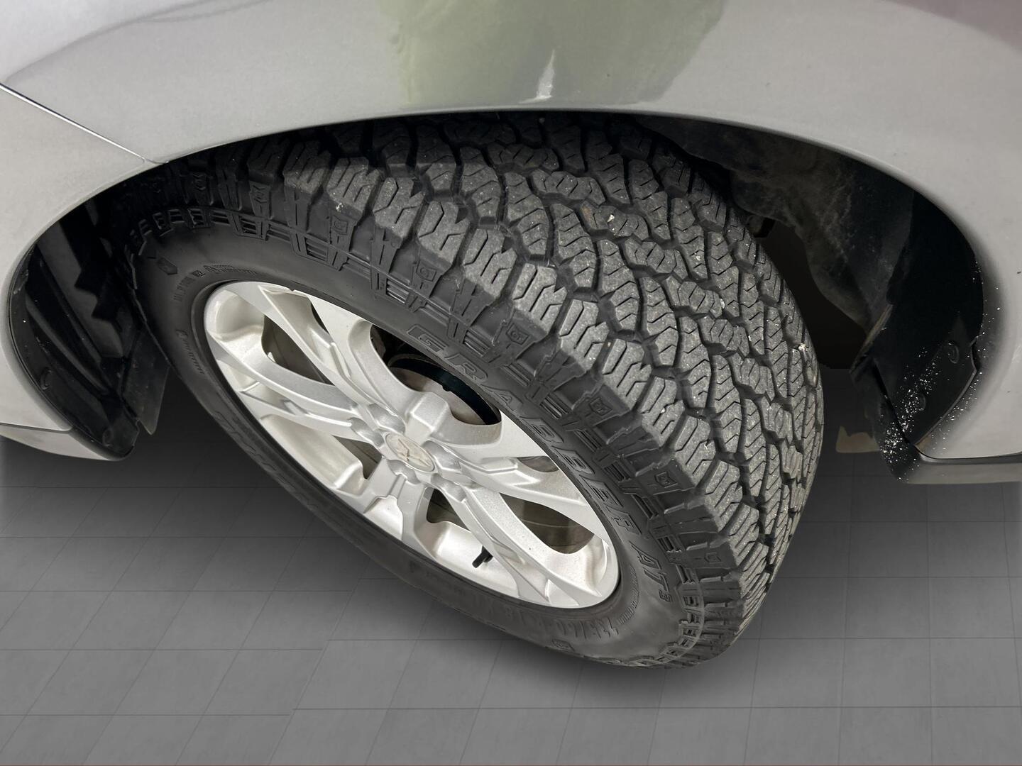 MITSUBISHI Outlander 2012