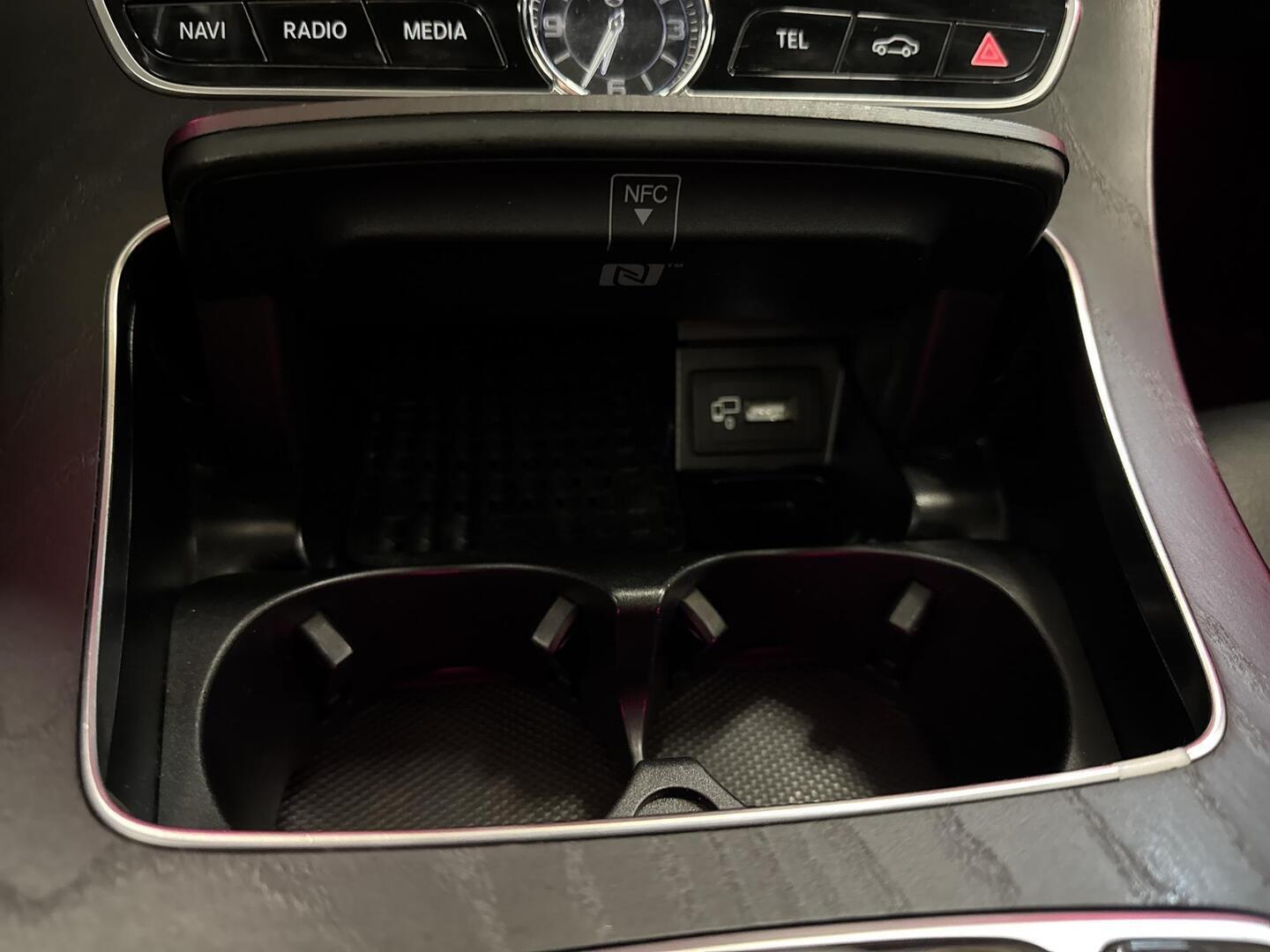 MERCEDES-BENZ E 2017