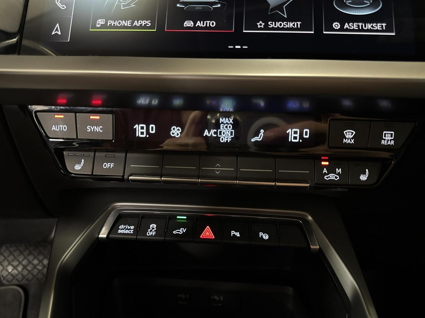 AUDI A3 2023