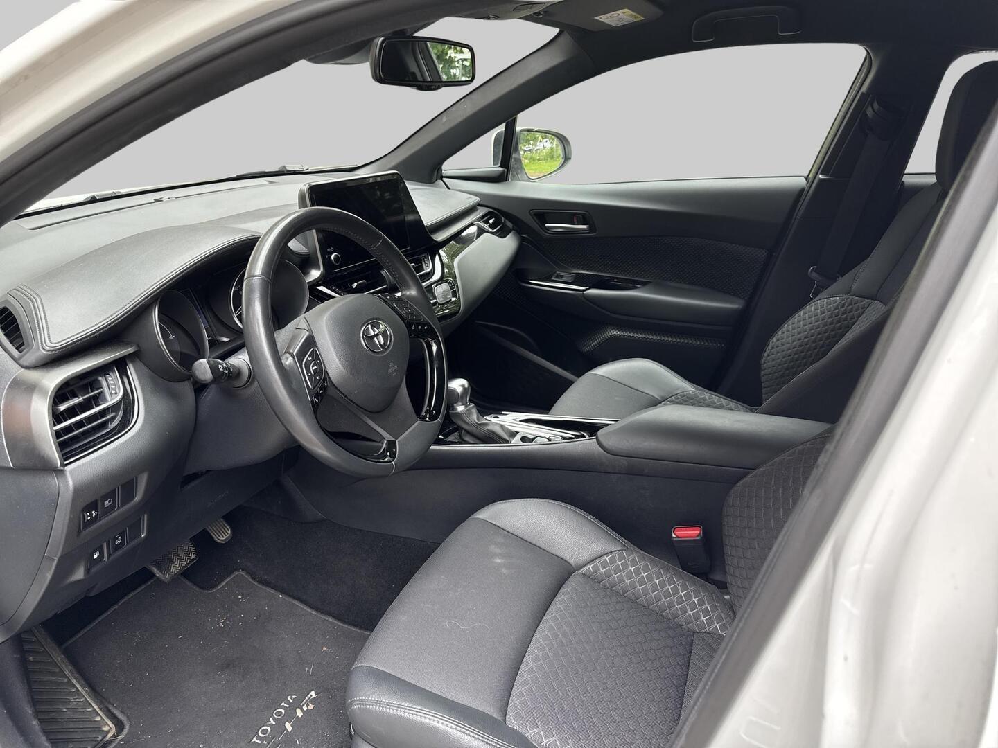 TOYOTA C-HR 2022