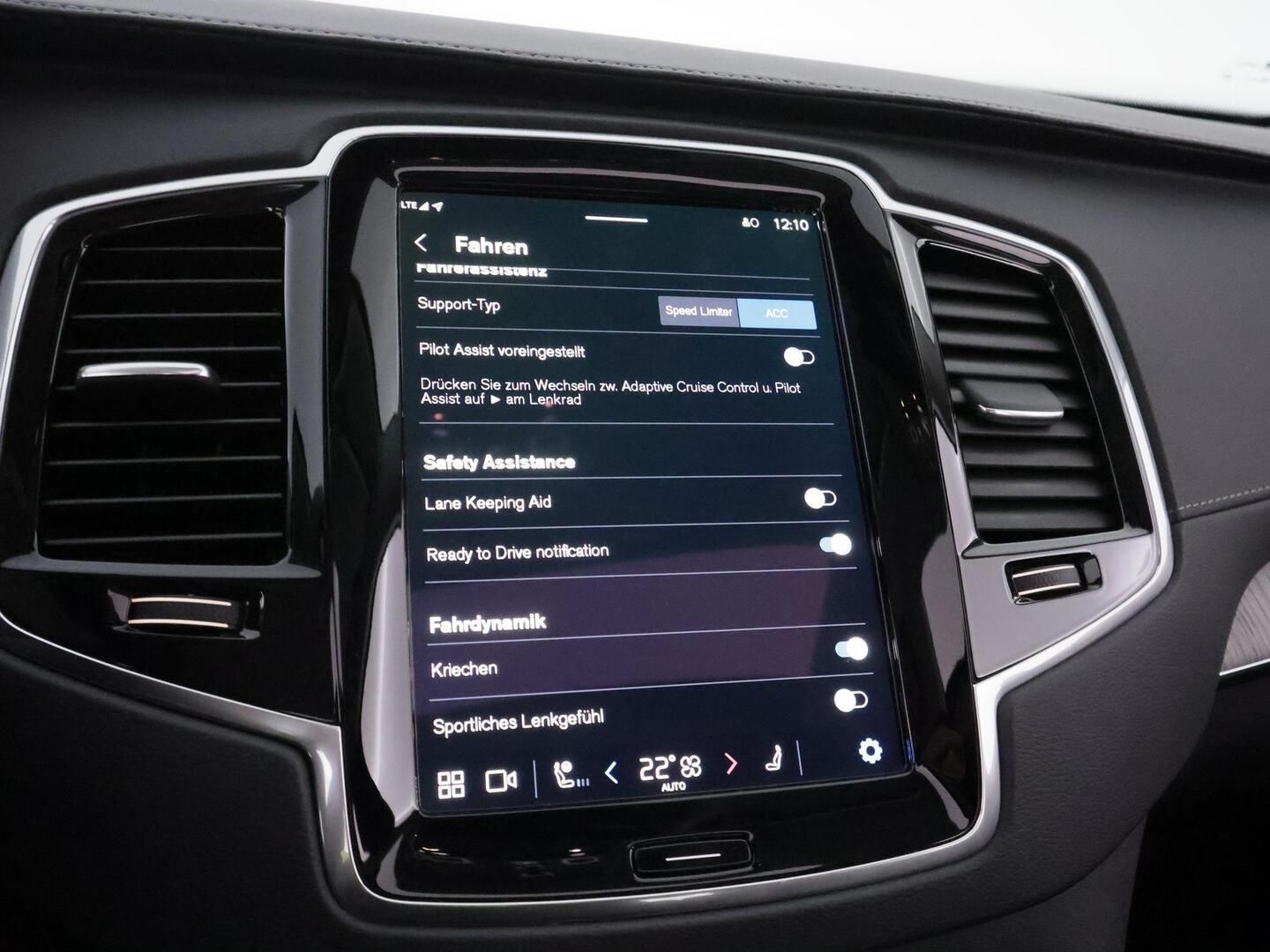 VOLVO XC90 2023