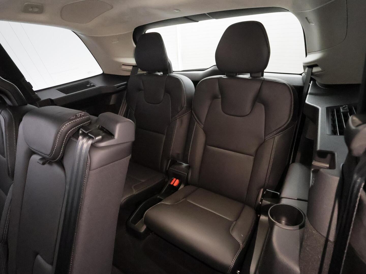 VOLVO XC90 2023