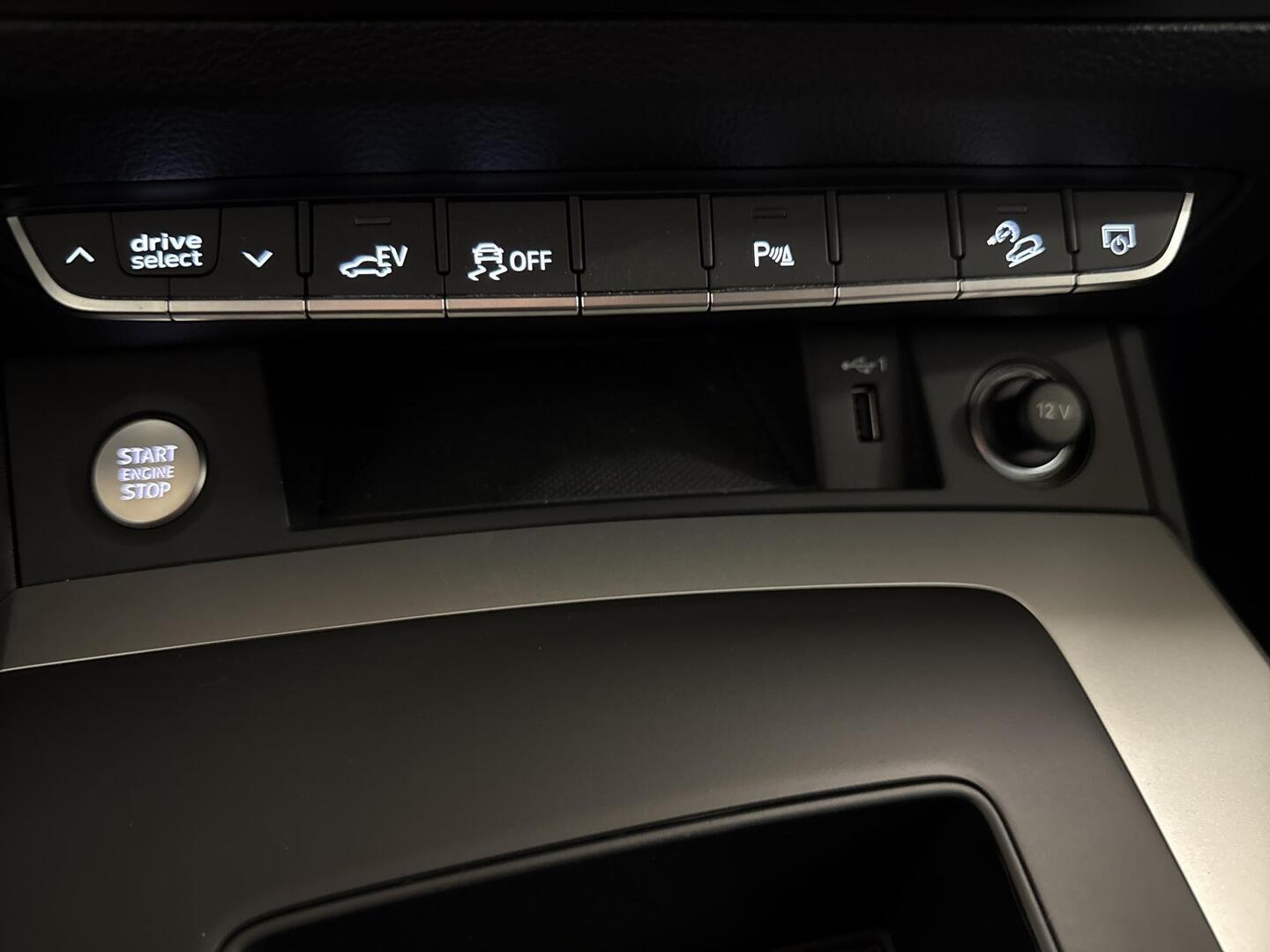 AUDI Q5 2023