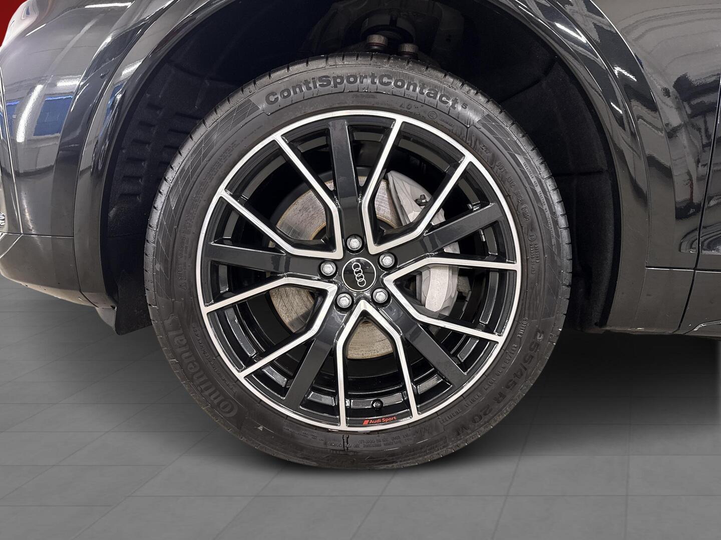 AUDI Q5 2023