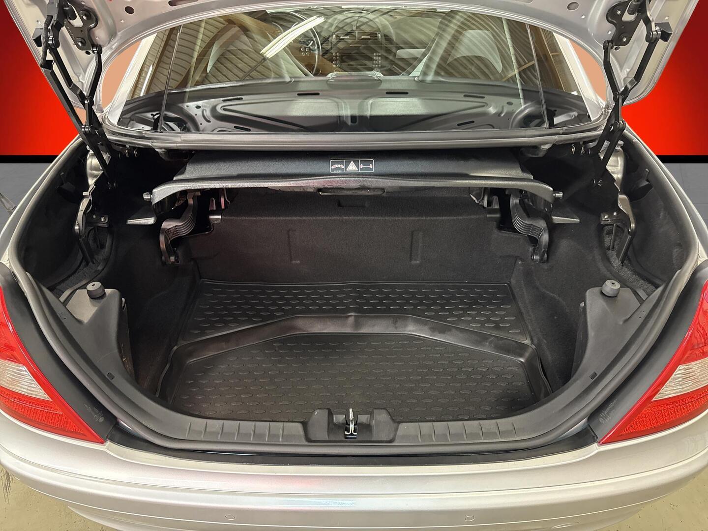 MERCEDES-BENZ SLK 2004