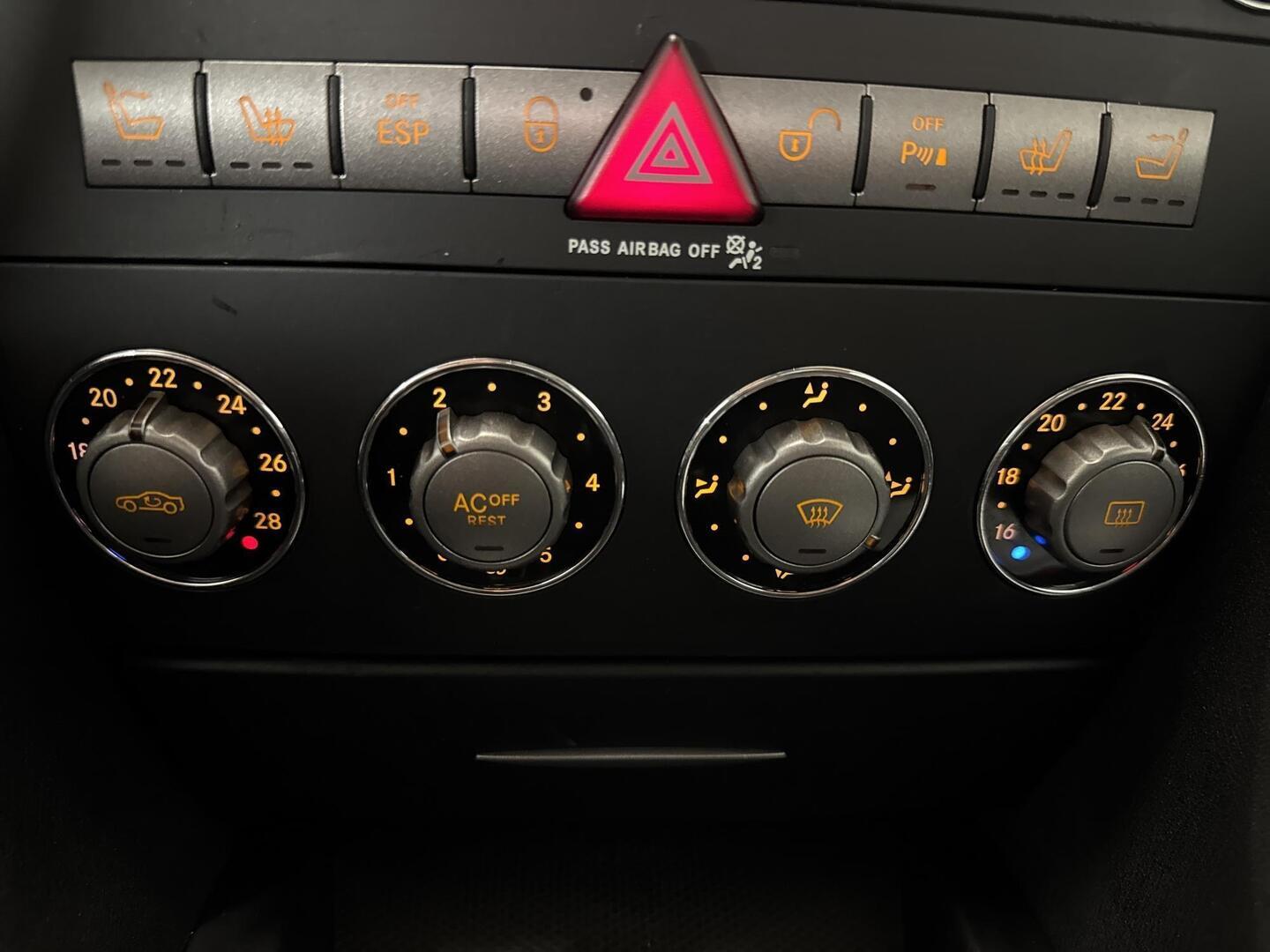 MERCEDES-BENZ SLK 2004