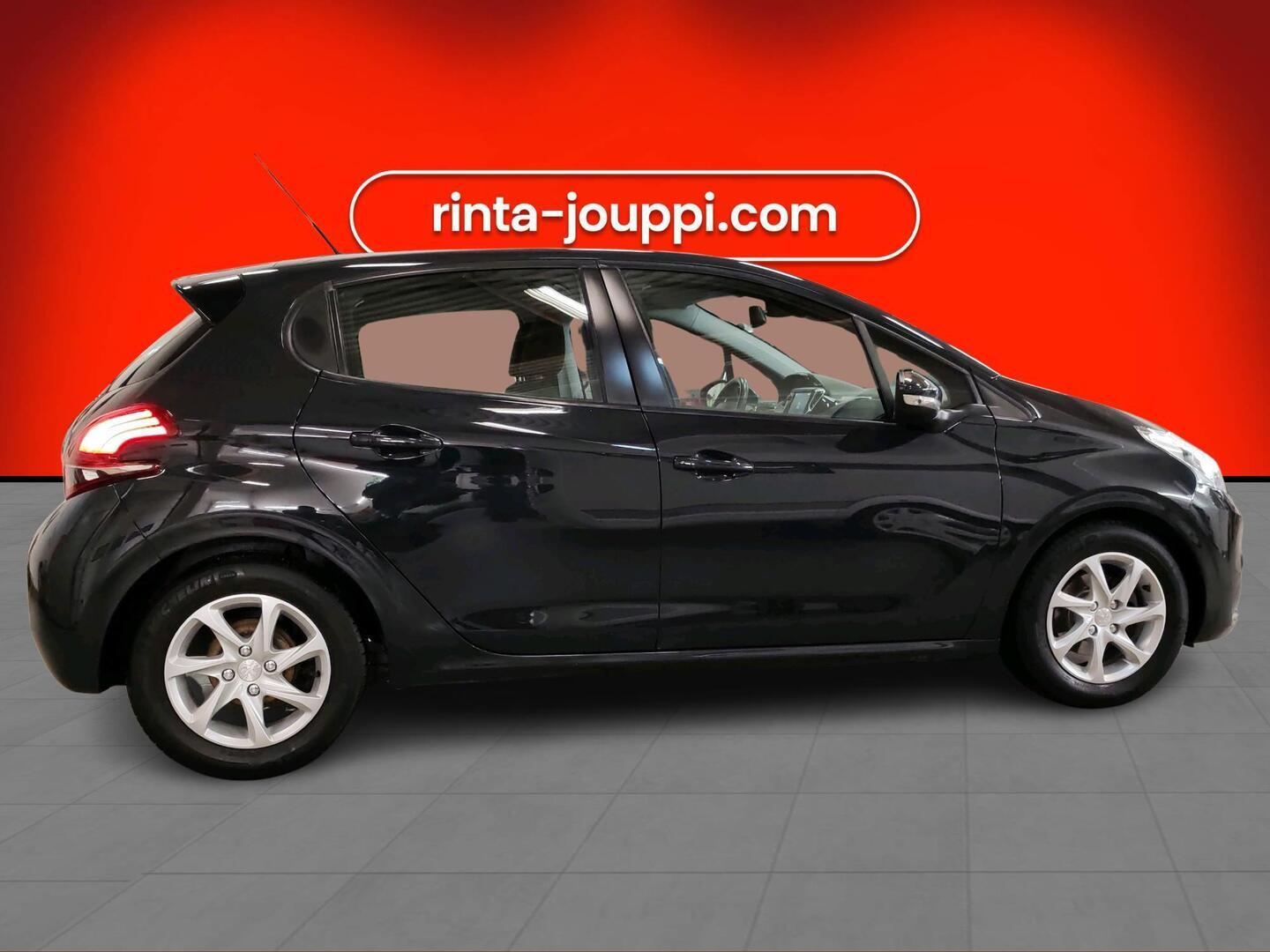 PEUGEOT 208 2018