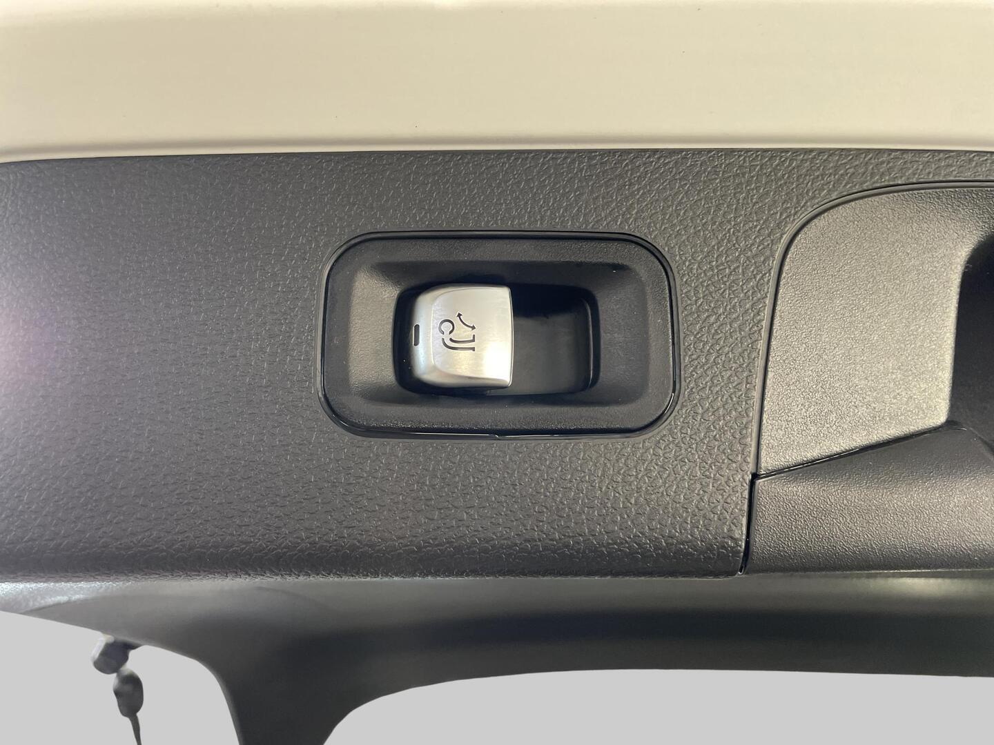 MERCEDES-BENZ GLC 2016