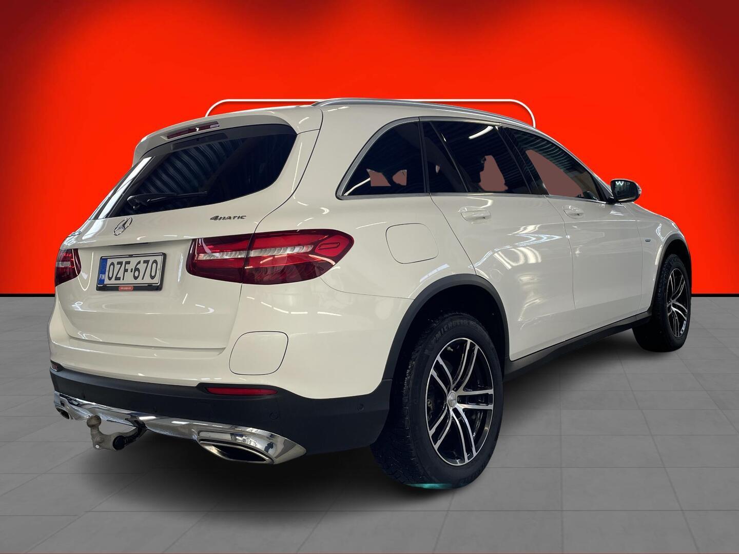 MERCEDES-BENZ GLC 2016