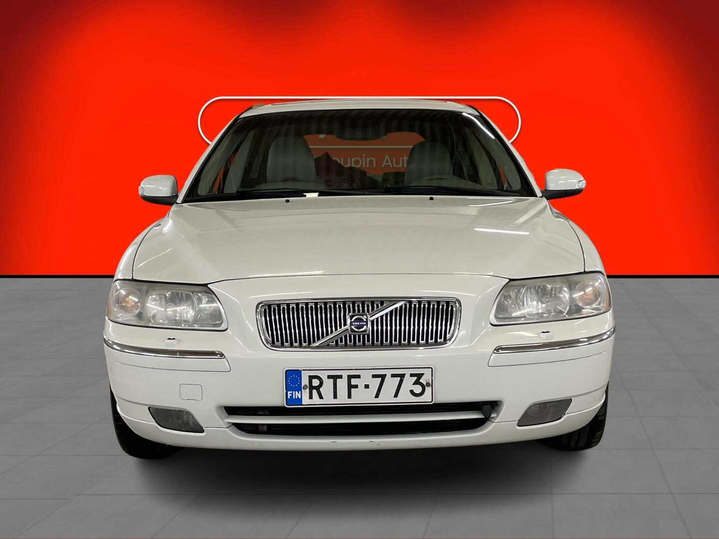 VOLVO V70 2006