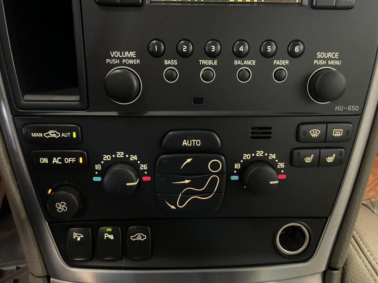 VOLVO V70 2006