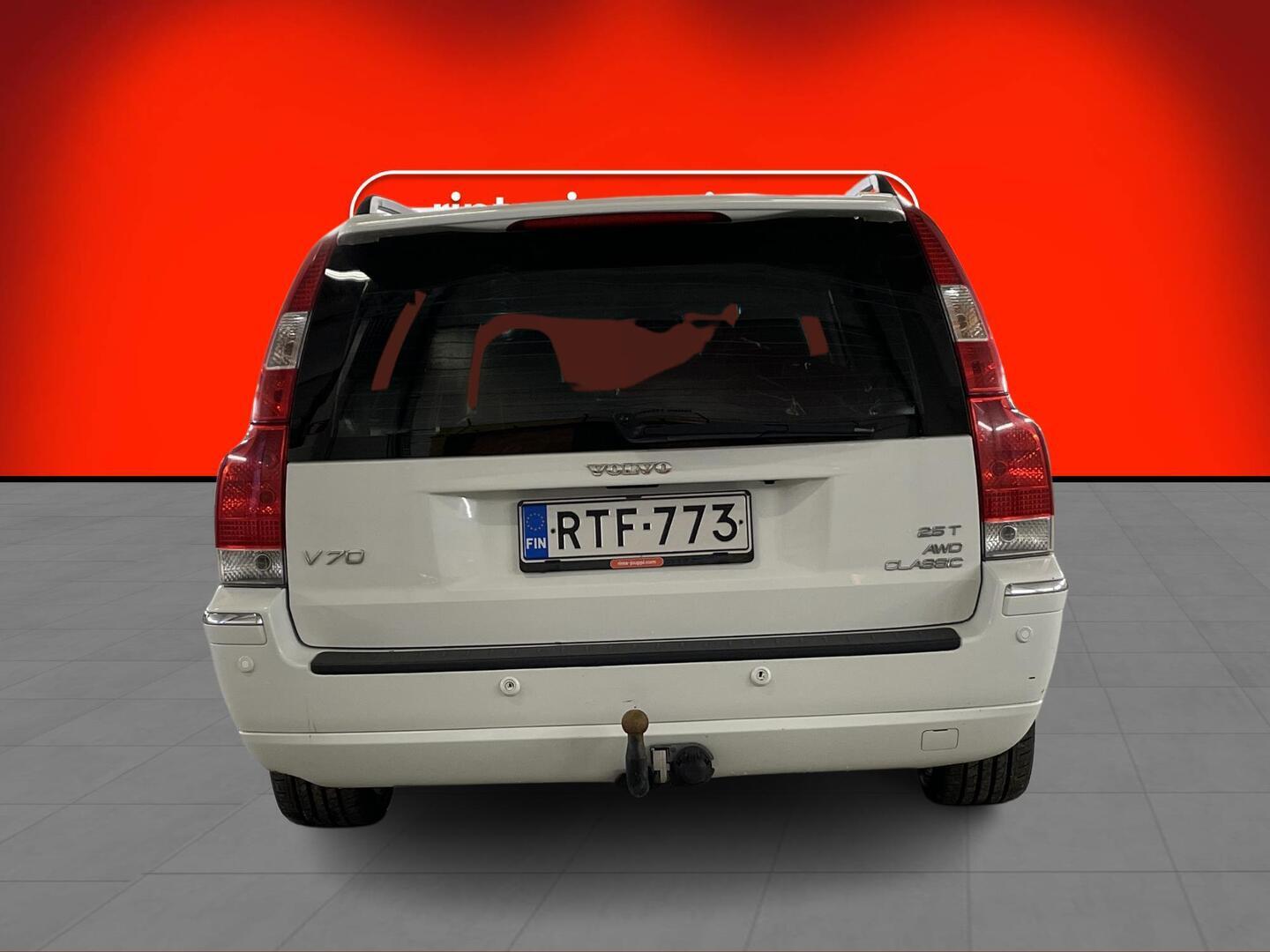 VOLVO V70 2006