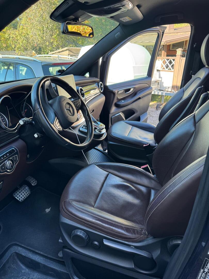 MERCEDES-BENZ V 2015