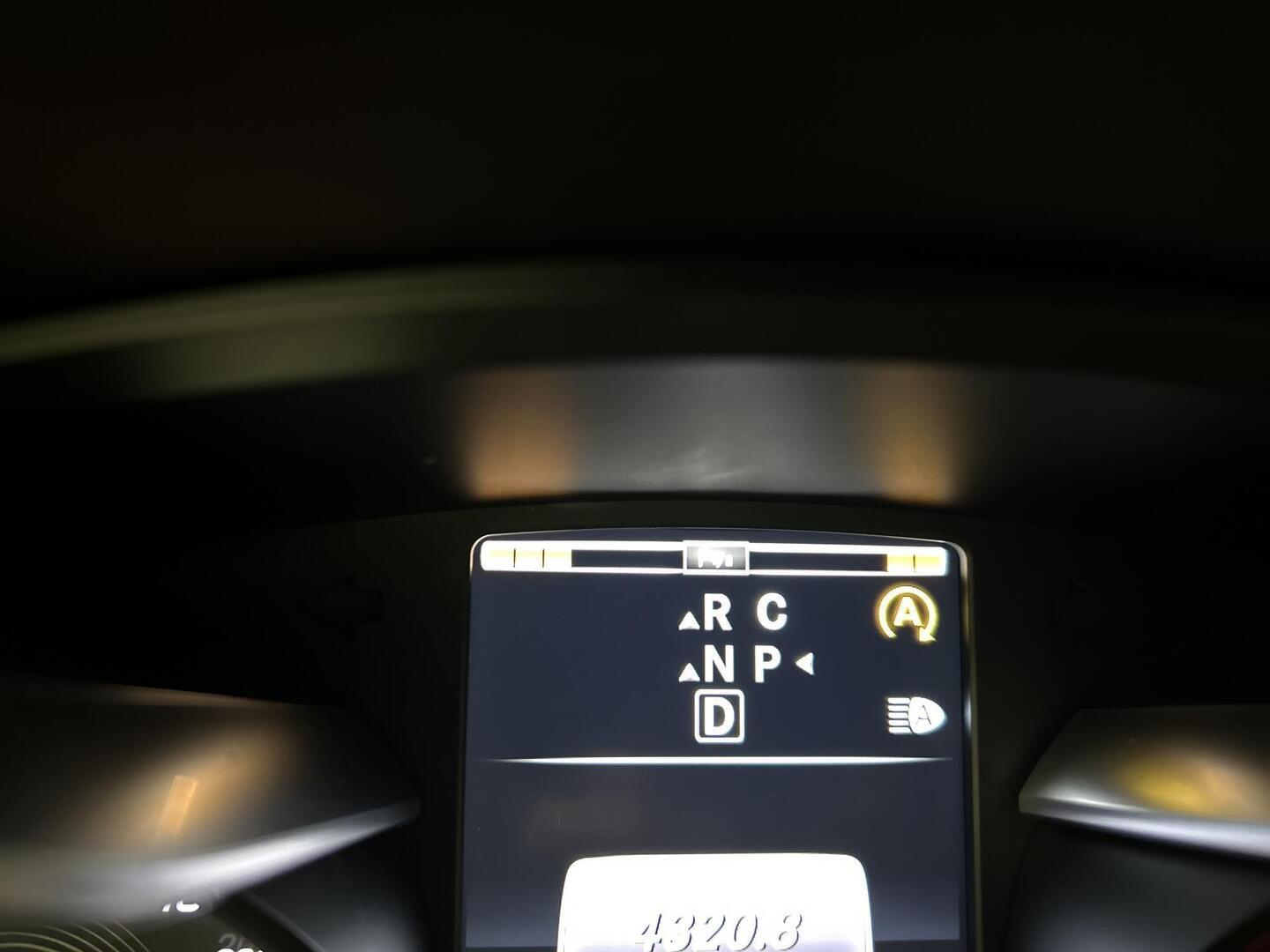 MERCEDES-BENZ V 2015