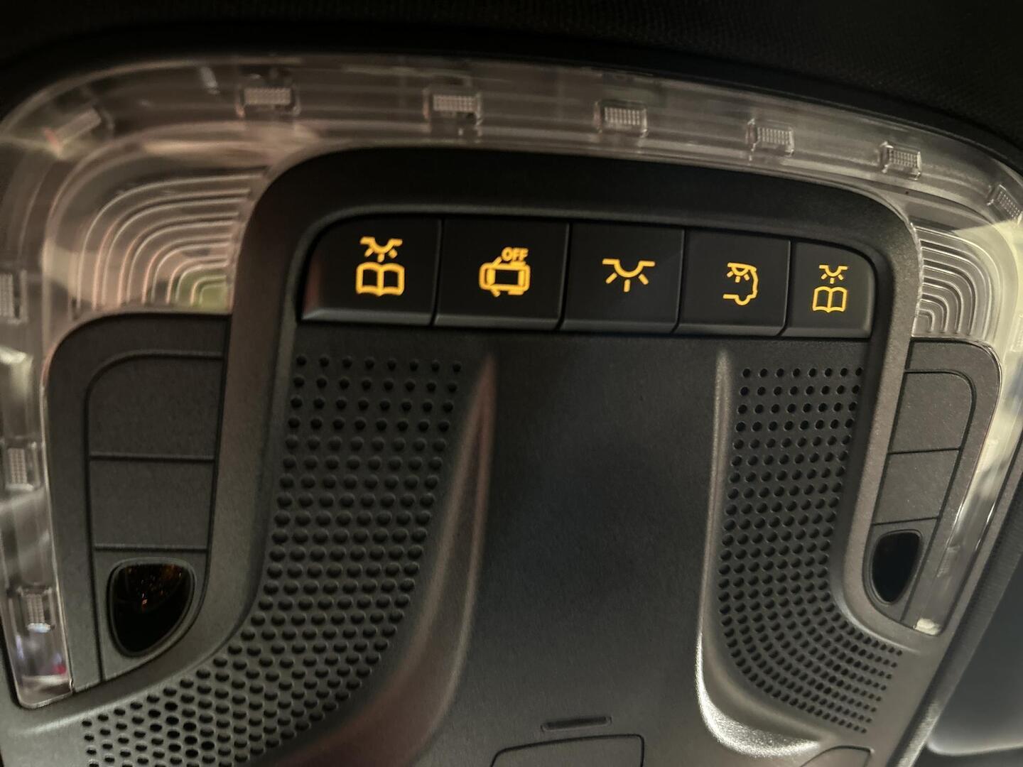 MERCEDES-BENZ V 2015