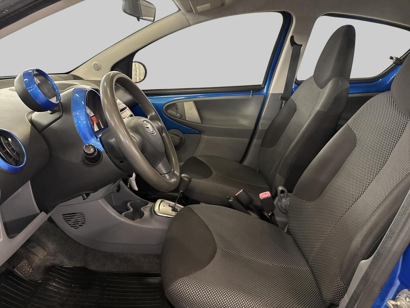 TOYOTA AYGO 2010