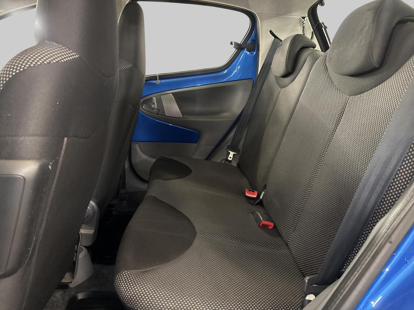 TOYOTA AYGO 2010