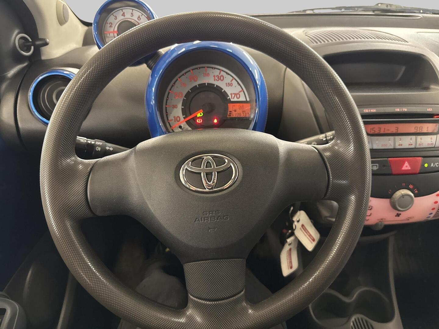 TOYOTA AYGO 2010