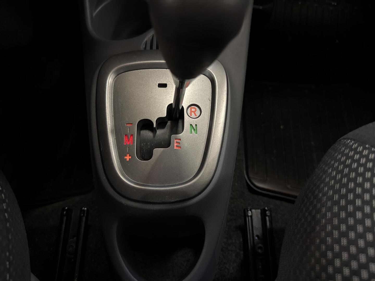TOYOTA AYGO 2010
